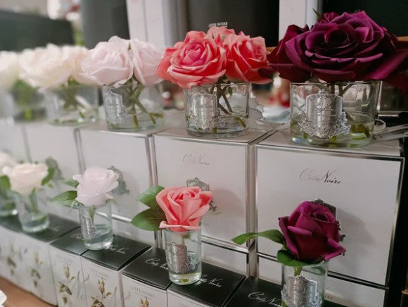 PERFUMED NATURAL TOUCH ROSE BUD - CLEAR - MAGENTA - GMR47