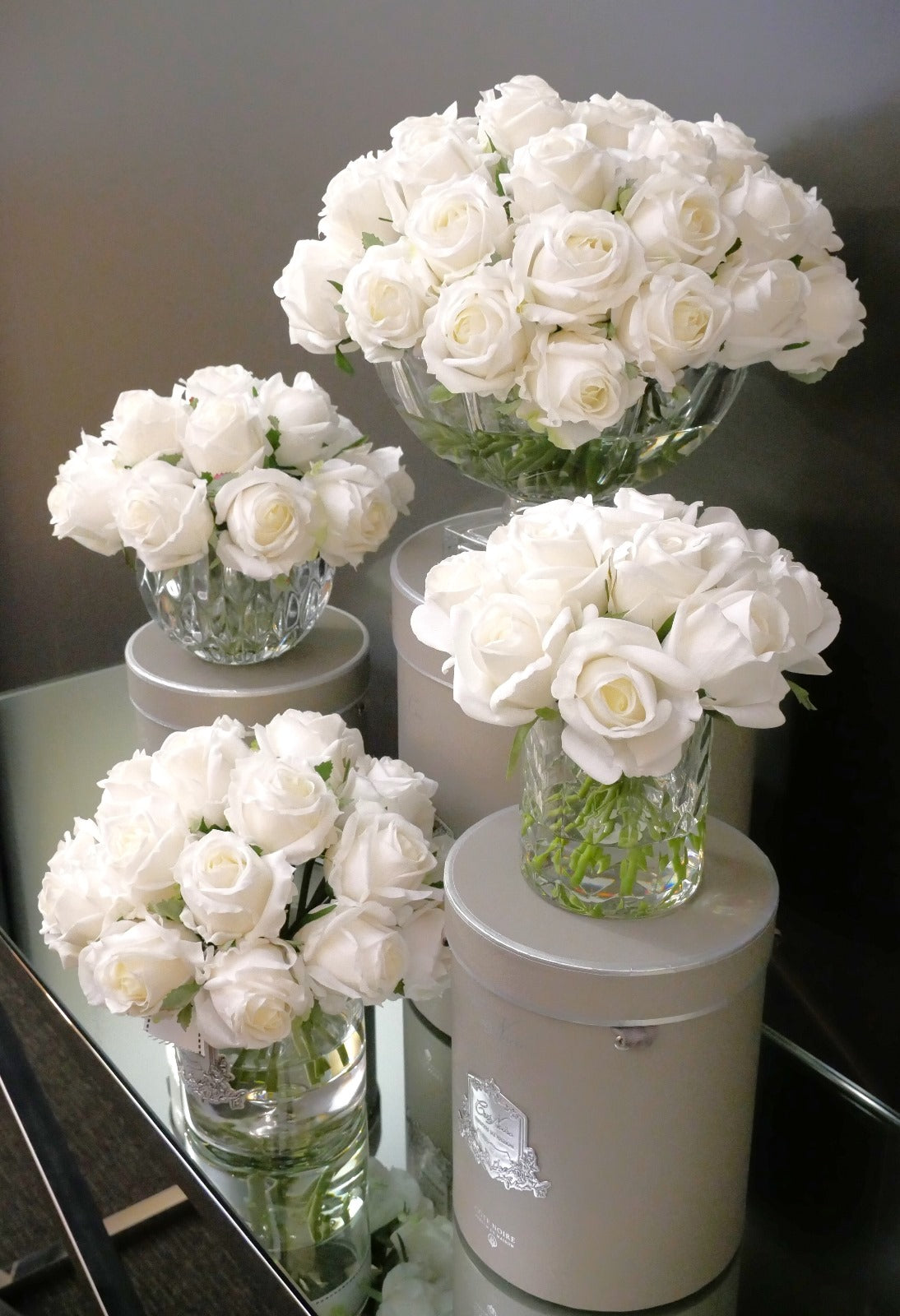 *SAMPLE* Luxury Round Bouquet - White Rose Buds - RRB01