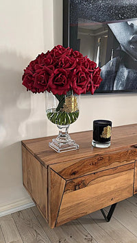 *SAMPLE* LUXURY VERSAILLES ROSE BOUQUET - RED - GOLD BADGE - VRB04