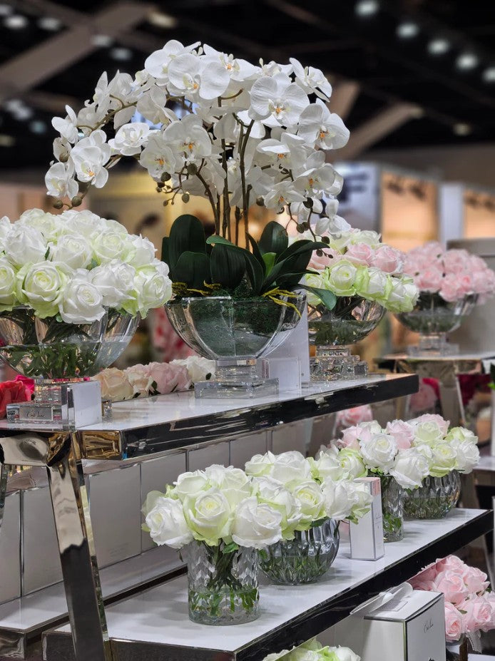 LUXURY CENTREPIECE - 37 ROSEBUDS IN GREEN & WHITE - SILVER BADGE - CPRB12