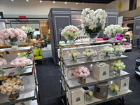 SAMPLE CENTREPIECE - 37 ROSEBUDS IN FRENCH PINK & GREEN & WHITE - SILVER BADGE - CPRB13
