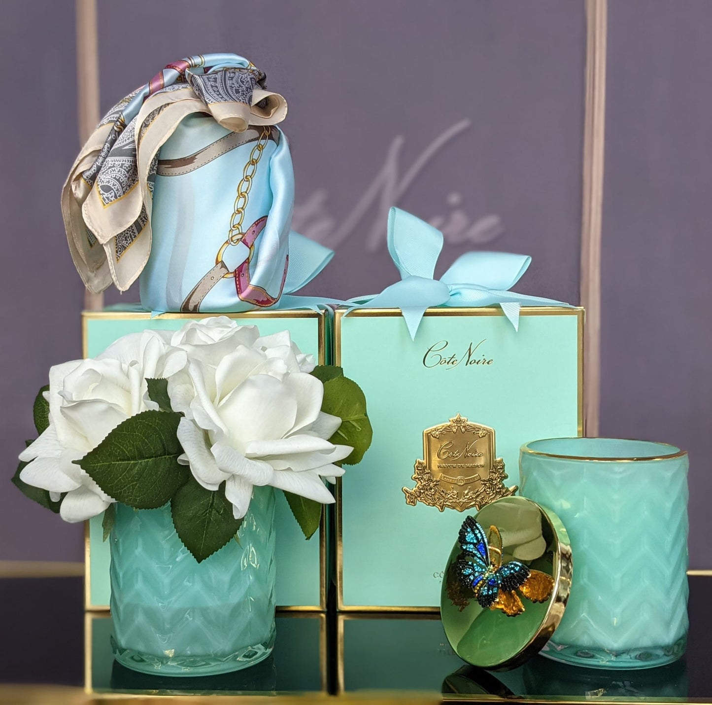 COTE NOIRE - HERRINGBONE CANDLE WITH SCARF - TIFFANY BLUE & GOLD - BUTTERFLY LID - HCG51